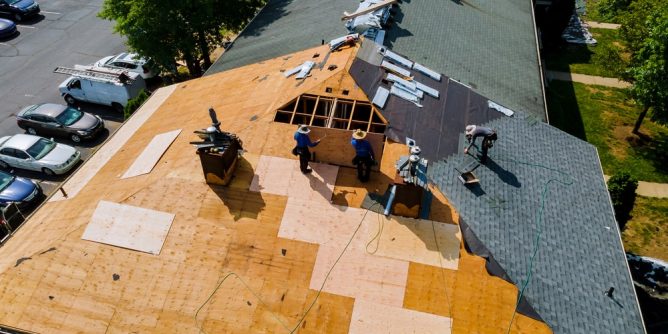 Hire a Roofing Repair Company