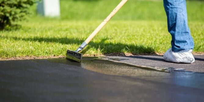 Driveway Sealing in Oshawa